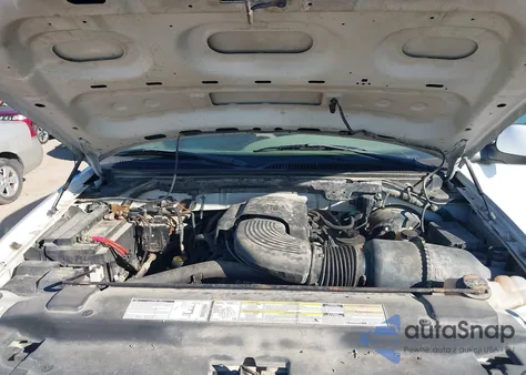 2000 Ford F150 из США, поврежденный, VIN 1FTRX18W3YNA85996